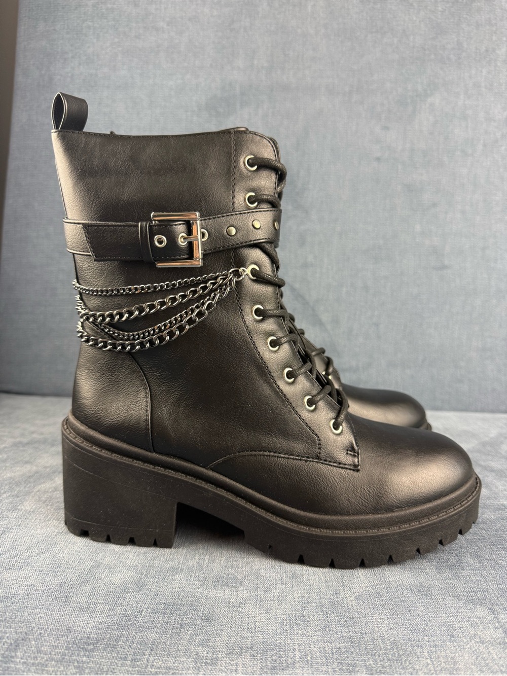POP Women’s Black Faux Leather Lace Up Ankle Boots SZ 10 New Heeled Chunky Chain